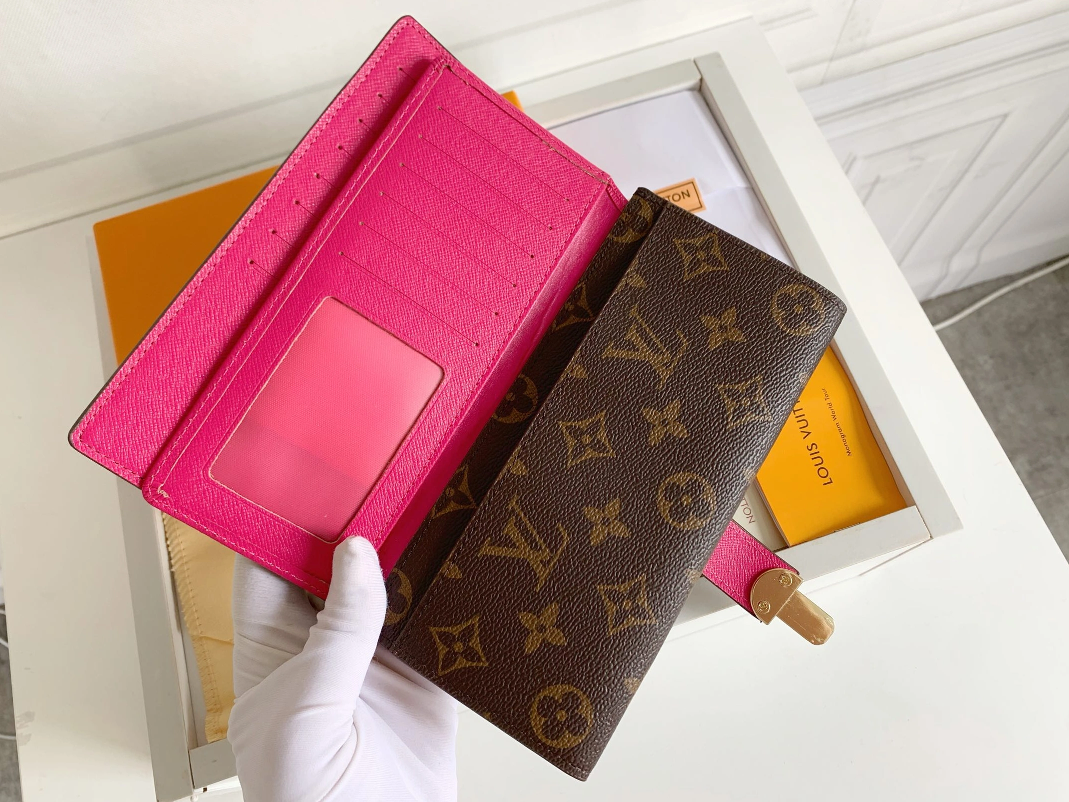 Resilient 800 Louis Vuitton LV Card Case For Women - Image 5