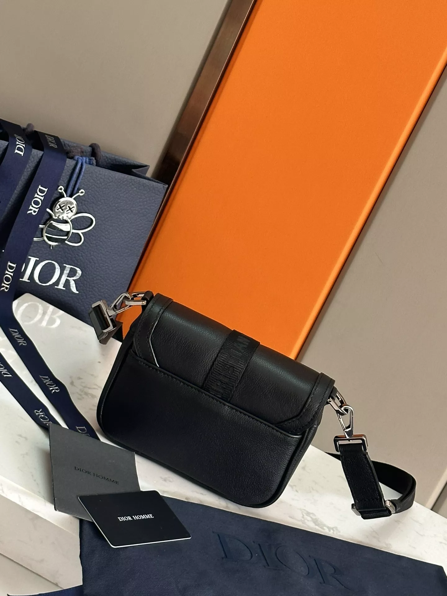 SmartChoice 2847 Christian Dior AAA Man Messenger Bags - Image 4