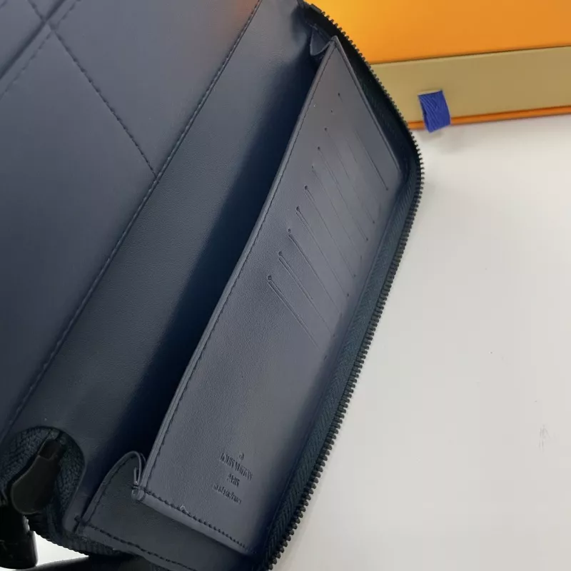 SmartChoice 5720 Louis Vuitton AAA Quality Card Case - Image 7