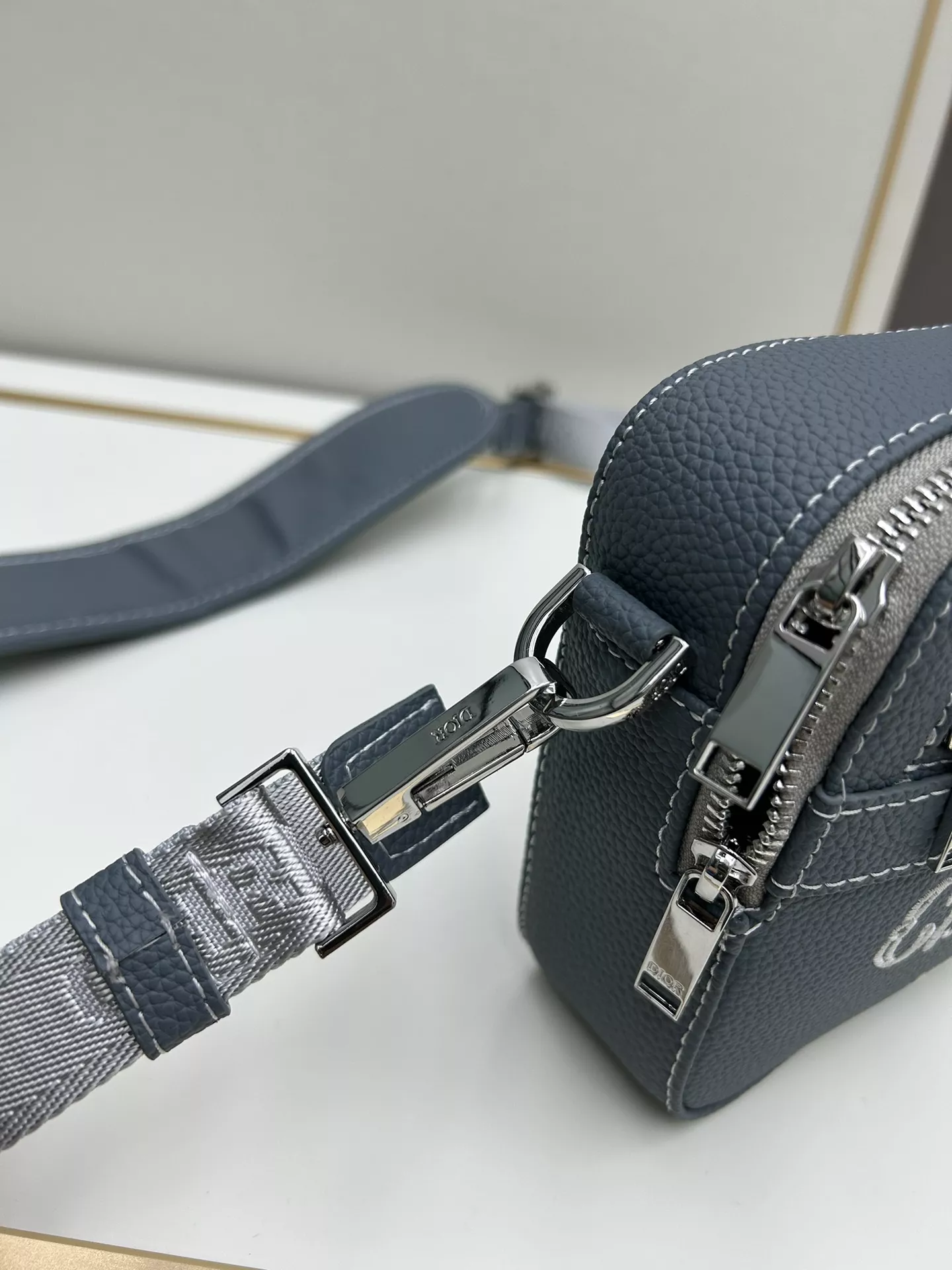 SmartChoice 640 Christian Dior AAA Quality Messenger Bags For Unisex - Image 6