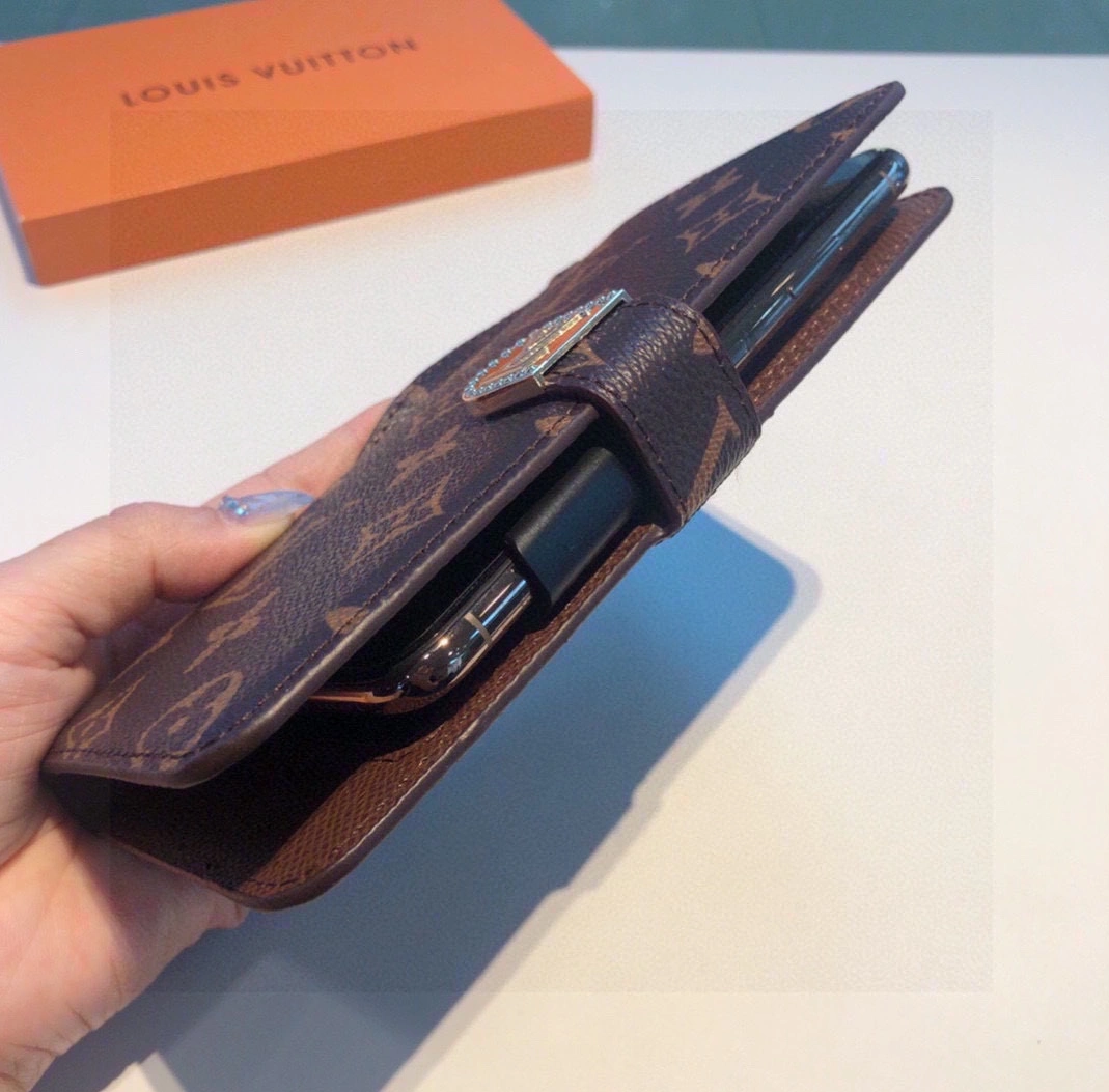 SmartChoice 790 Louis Vuitton LV iPhone Case - Image 3