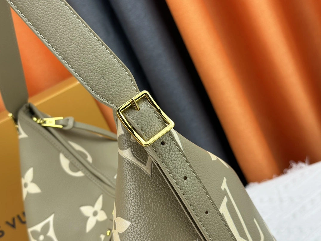 Soft 3373 Louis Vuitton AAA Quality Shoulder Bags For Women - Image 6