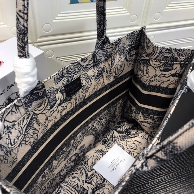 Soft 4870 Christian Dior AAA Handbags - Image 6