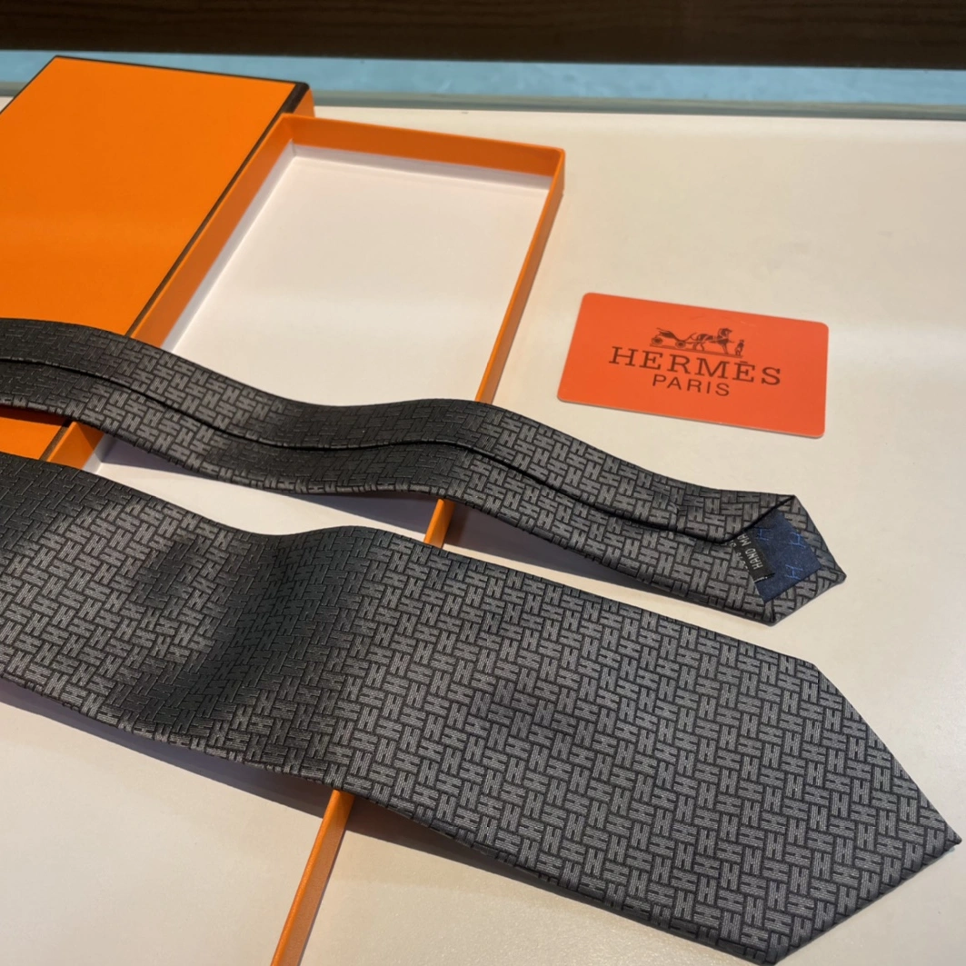 Sophisticated 3327 Hermes Necktie For Men - Image 6
