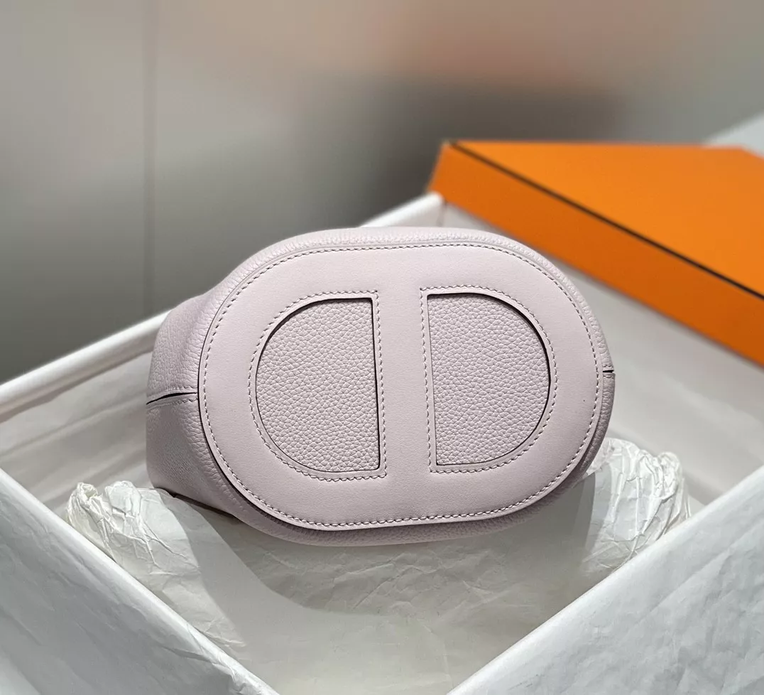 Sophisticated 4868 Hermes AAA Quality Handbags In Silver For Women - Image 3