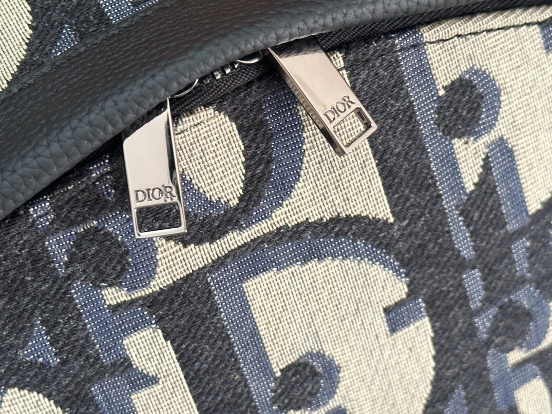 Sophisticated 5255 Christian Dior AAA Man Backpacks - Image 5