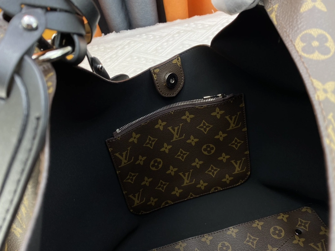 Sophisticated 9301 Louis Vuitton AAA Quality Handbags For Women - Image 7