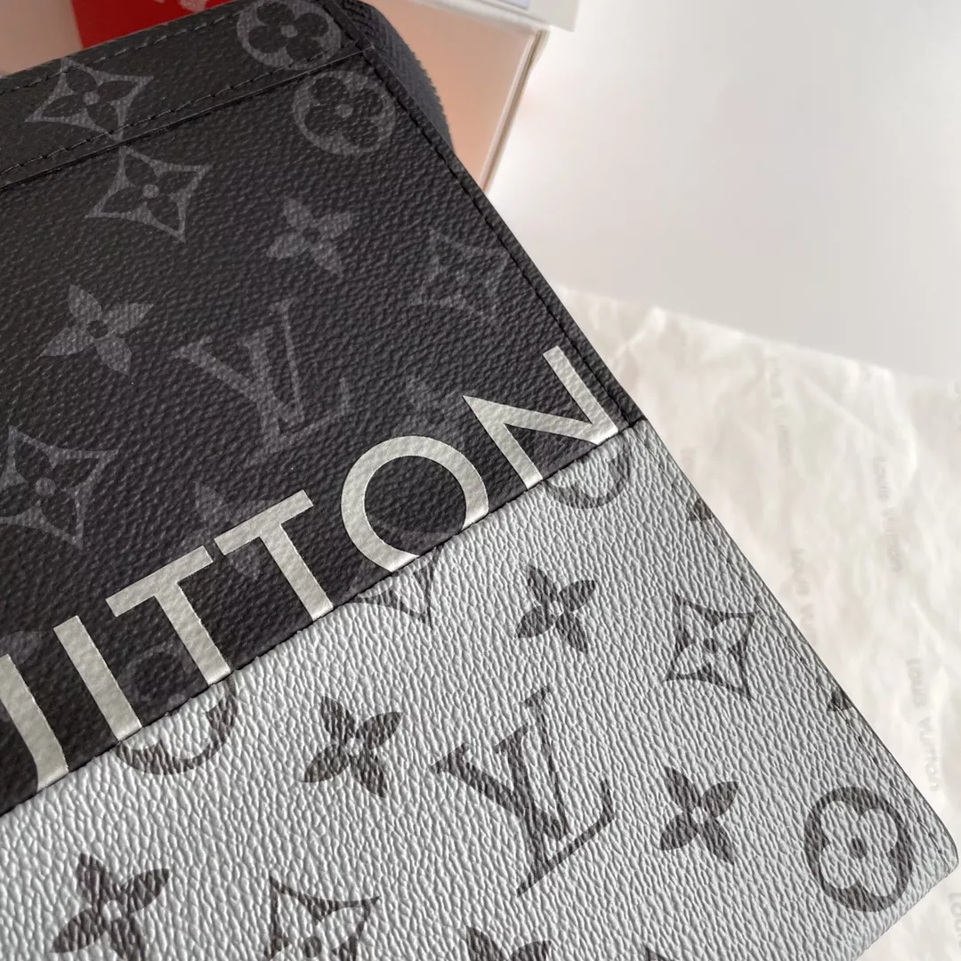 SportInspired 1747 Louis Vuitton AAA Quality Wallets
