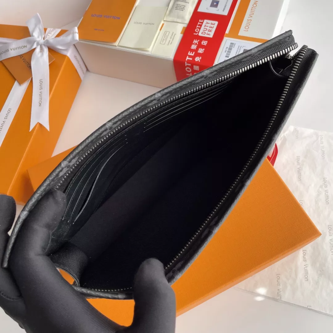 SportInspired 1747 Louis Vuitton AAA Quality Wallets - Image 7