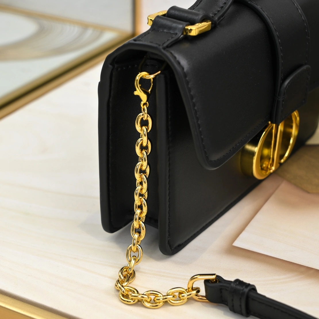 SportInspired 7679 Christian Dior AAA Quality Messenger Bags For Women - Image 3