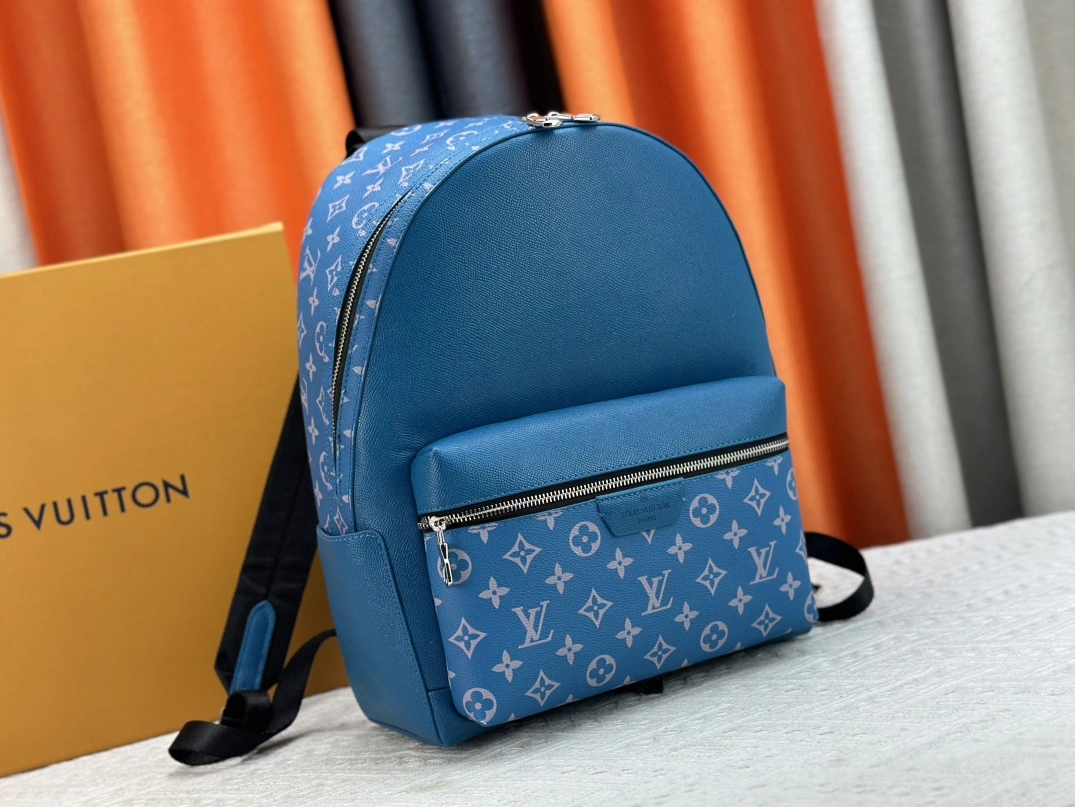 StreetReady 1700 Louis Vuitton AAA Quality Backpacks For Unisex