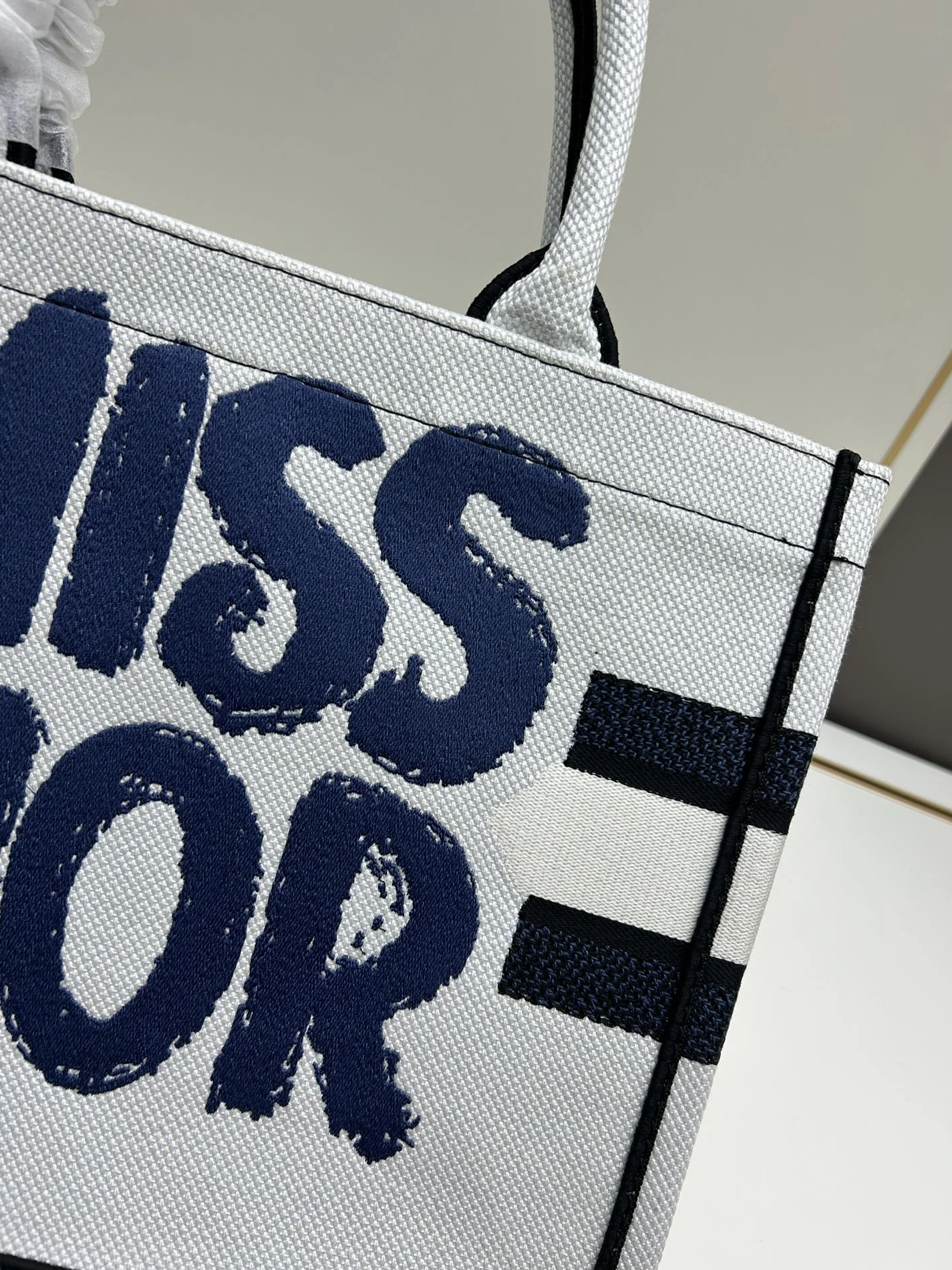 StreetReady 3563 Christian Dior AAA Quality Tote-Handbags For Women - Image 6