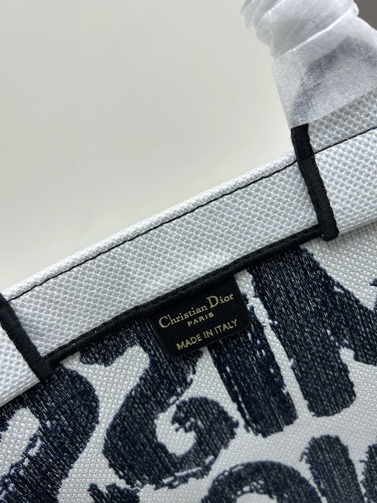 StreetReady 3563 Christian Dior AAA Quality Tote-Handbags For Women - Image 8