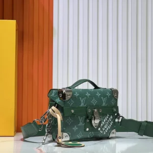 StreetReady 8832 Louis Vuitton AAA Quality Messenger Bags For Women