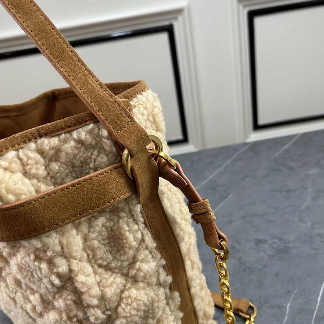 Timeless 4159 Christian Dior AAA Quality Messenger Bags For Women - Image 5