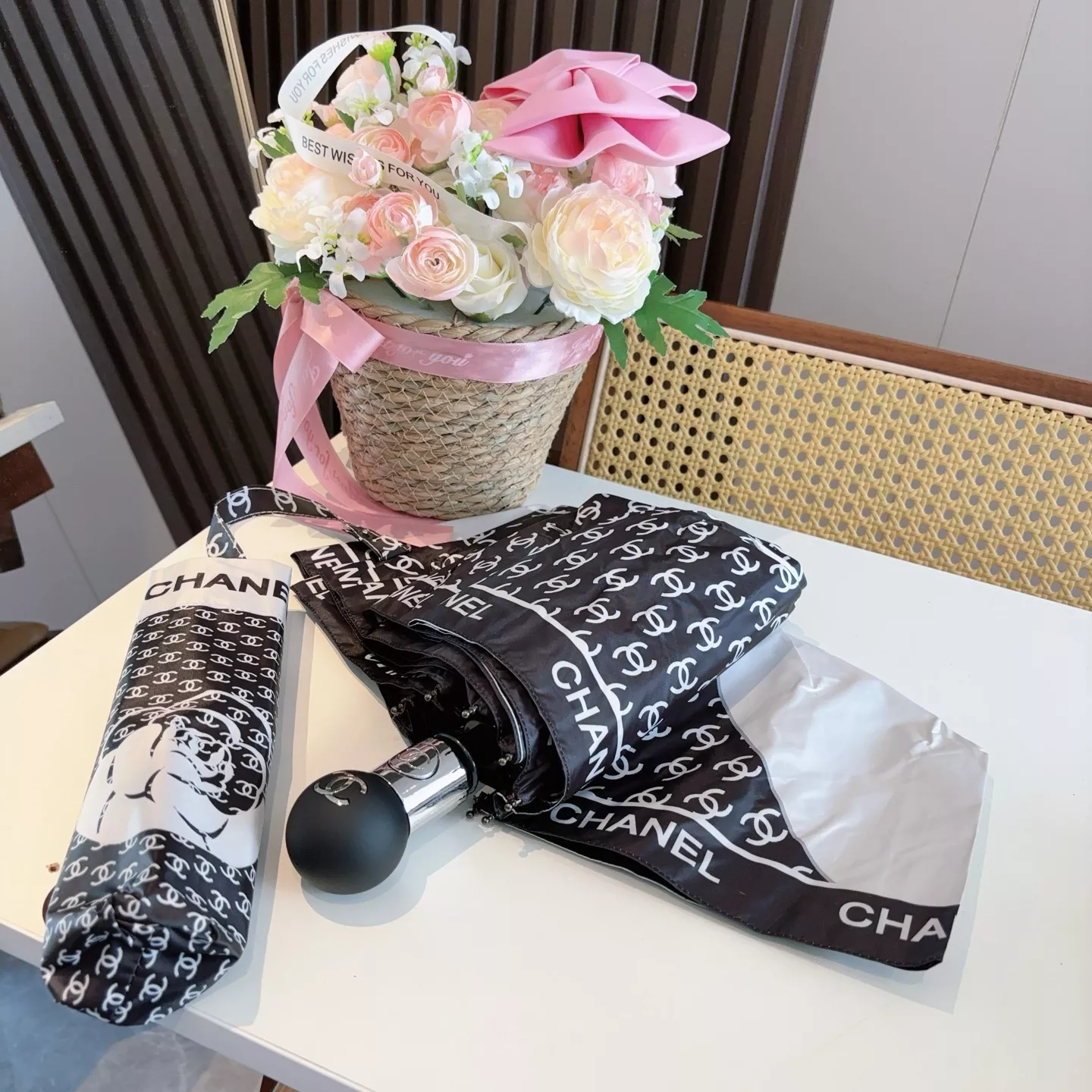 Timeless 5720 Chanel Umbrellas - Image 8