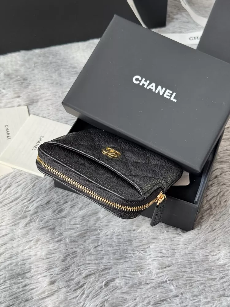 Trendsetting 270 Chanel AAA Quality Wallets In Gold For Women - Image 3