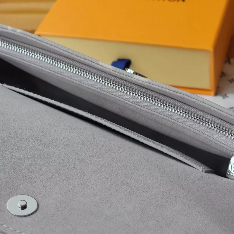 Trendsetting 7130 Louis Vuitton AAA Quality Messenger Bags For Women - Image 5