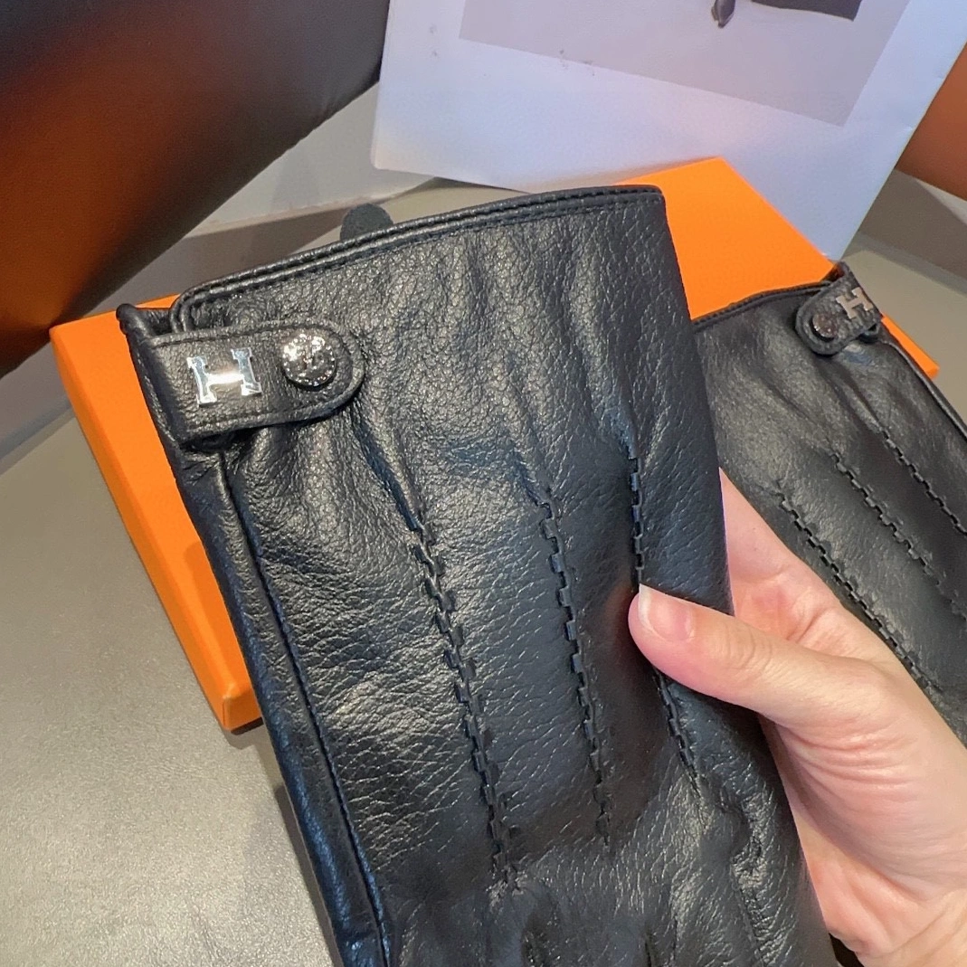 Trendy 379 Hermes Gloves For Men - Image 5