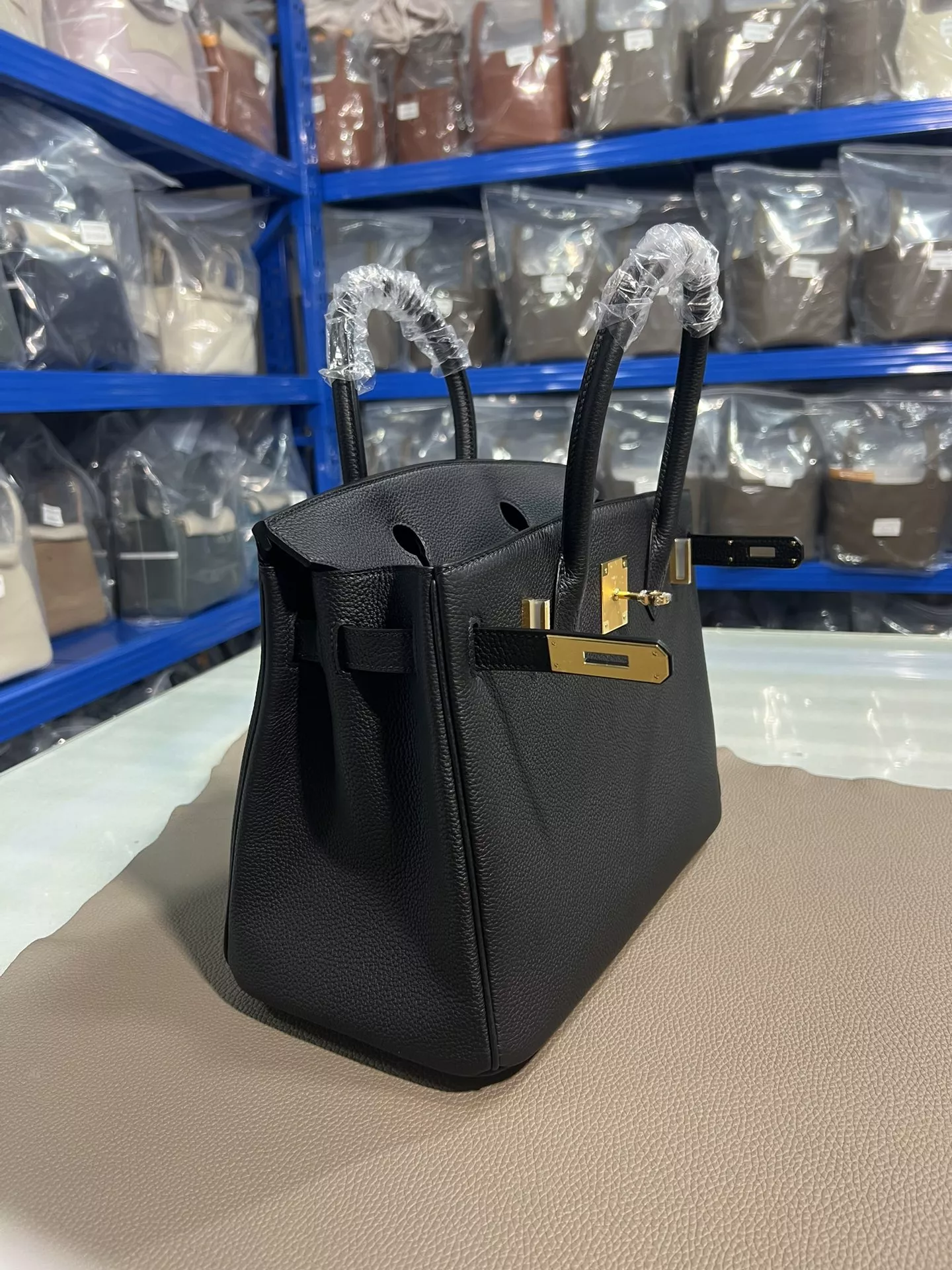 Trendy 9597 Hermes AAA Quality Handbags For Women - Image 4