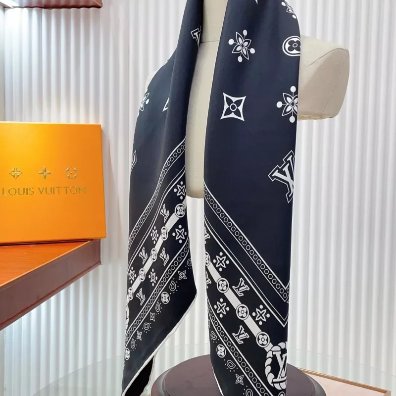 Unique 8497 Louis Vuitton Silk Squares - Image 4