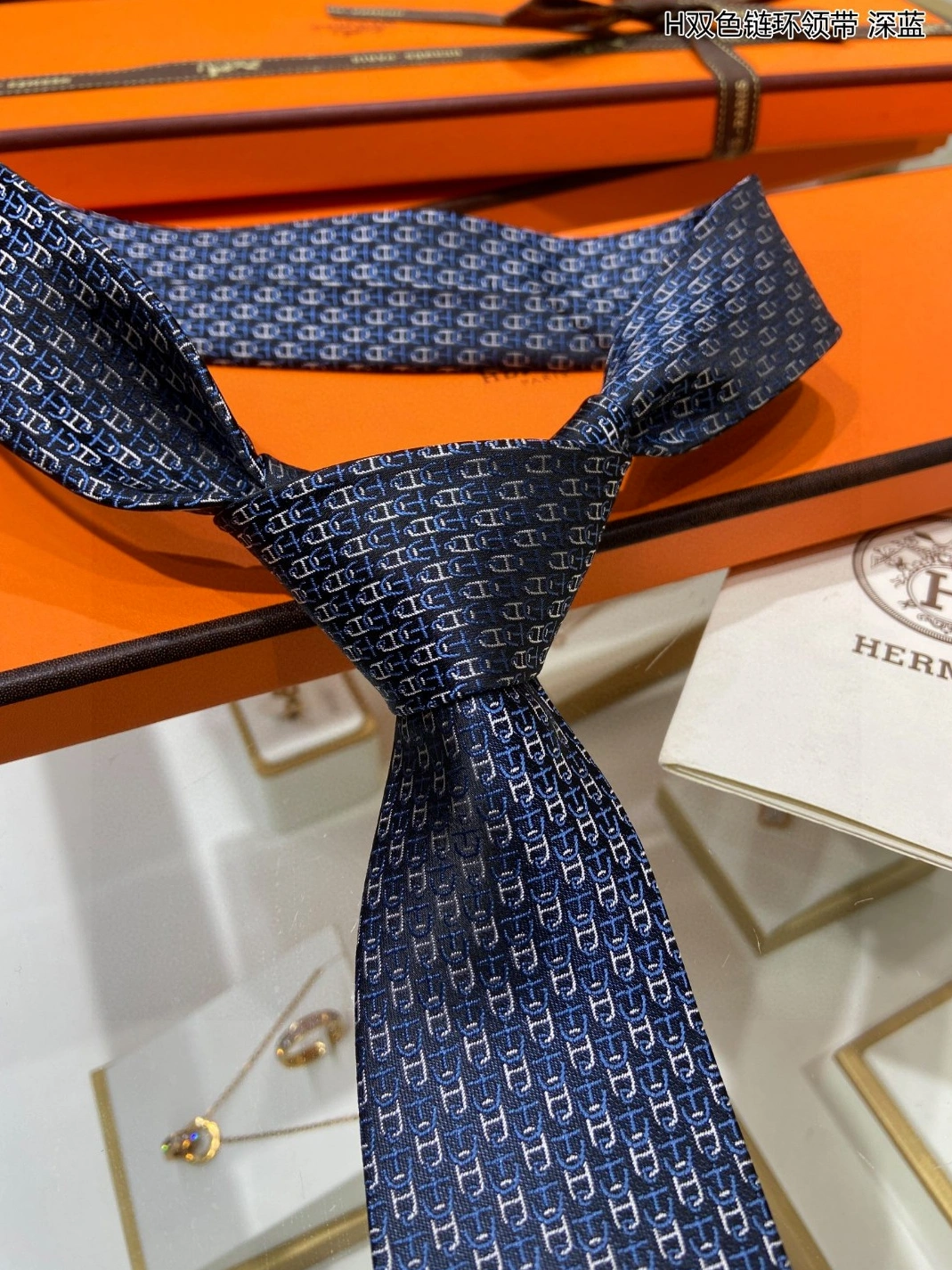 Versatile 6797 Hermes Necktie For Men - Image 4