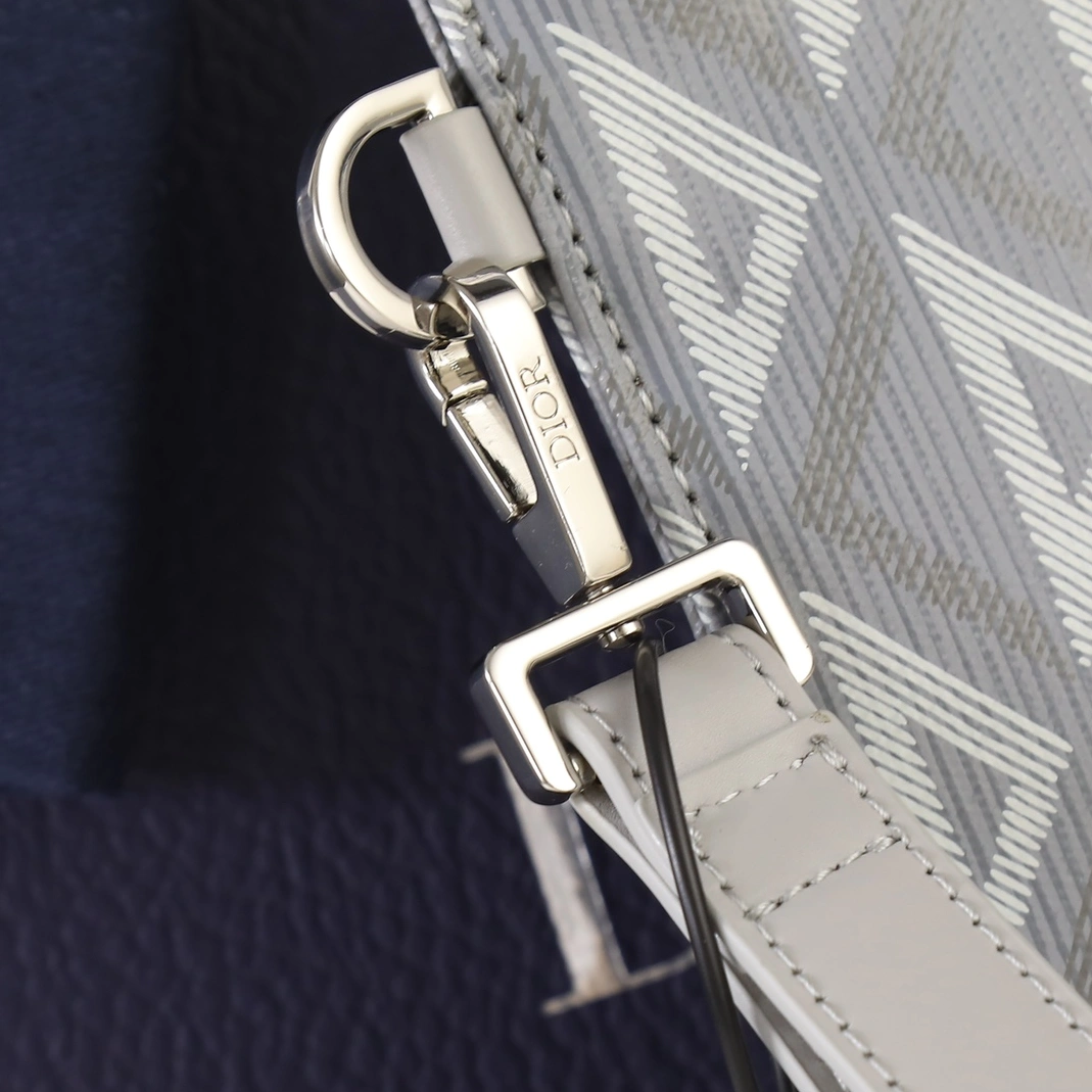 Vibrant 2711 Christian Dior AAA Man Wallets - Image 5