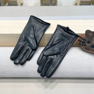WellDesigned 3496 Chanel Gloves For Women