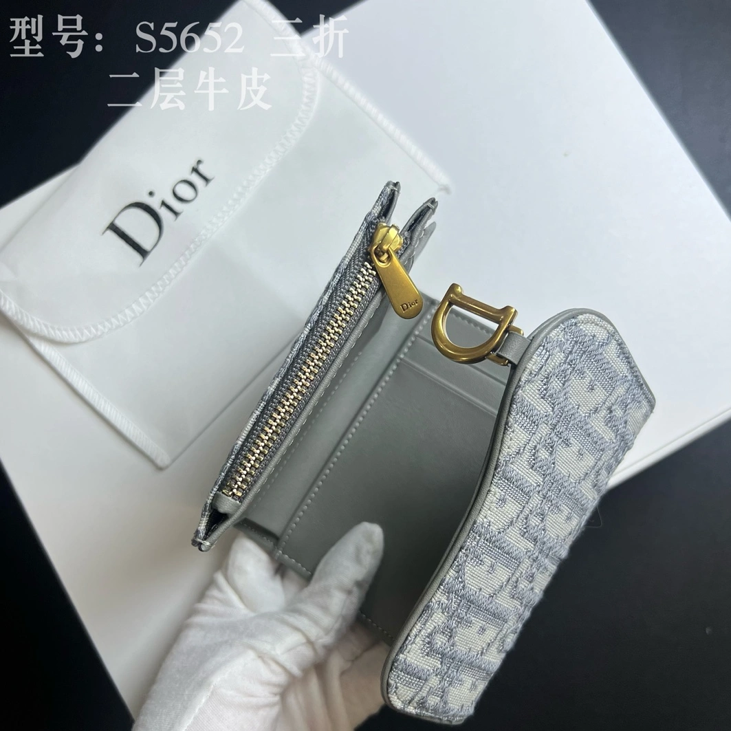 WellDesigned 9278 Christian Dior Card Case - Image 5