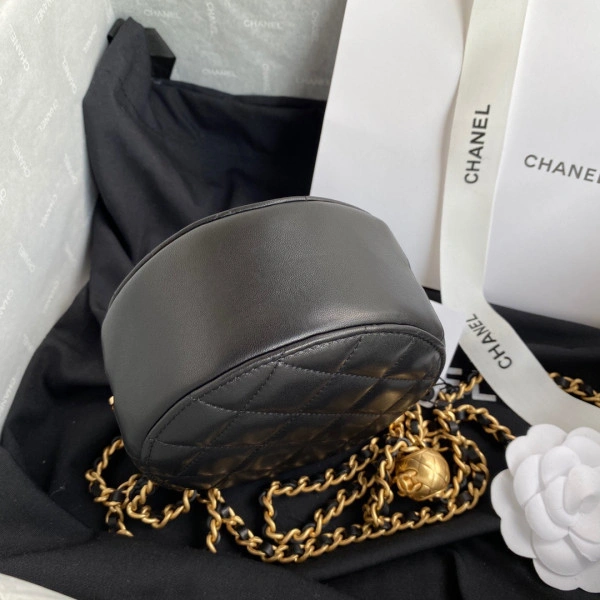 CHANEL ROUND BAG Fashionable 1697 - Image 7