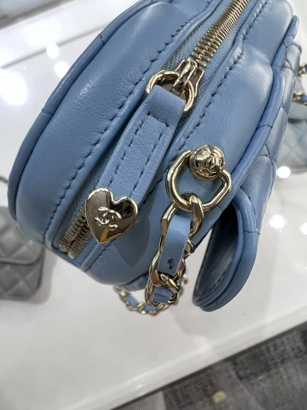 Trendy CHANEL HEART CHANELUTCH WITH CHAIN 1778 - Image 6