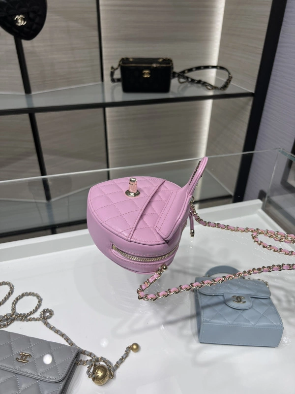 StreetReady CHANEL HEART CHANELUTCH WITH CHAIN 1784 - Image 7