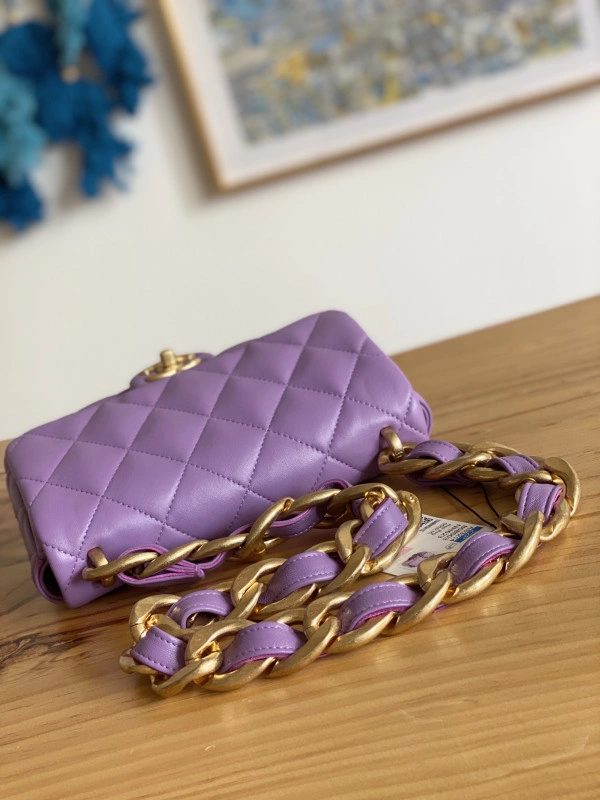 CHANEL SMALL FLAP BAG Comfortable 493 - Image 4