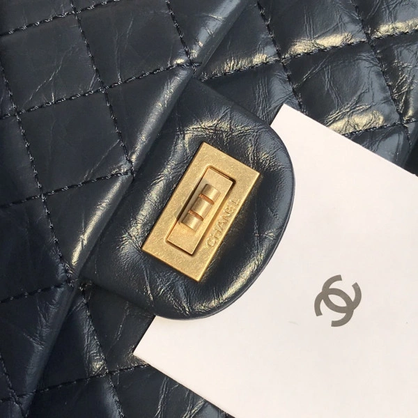 Affordable CHANEL FLAP BAG 686 - Image 5