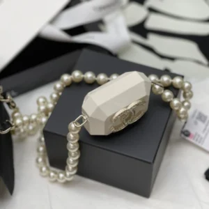 CHANEL AIRPODS CASE PRO NECKLACE GoodFit 1701