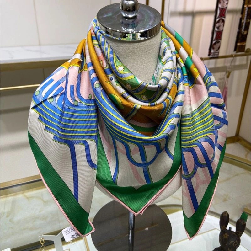 Hermes Alternateur Double Face Scarf 90 In Green - Image 3