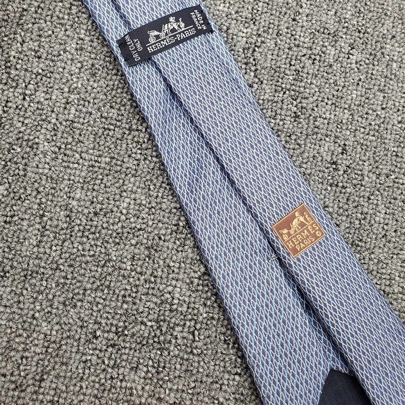 Hermes Crosslines Silk Tie In Sky Blue - Image 3