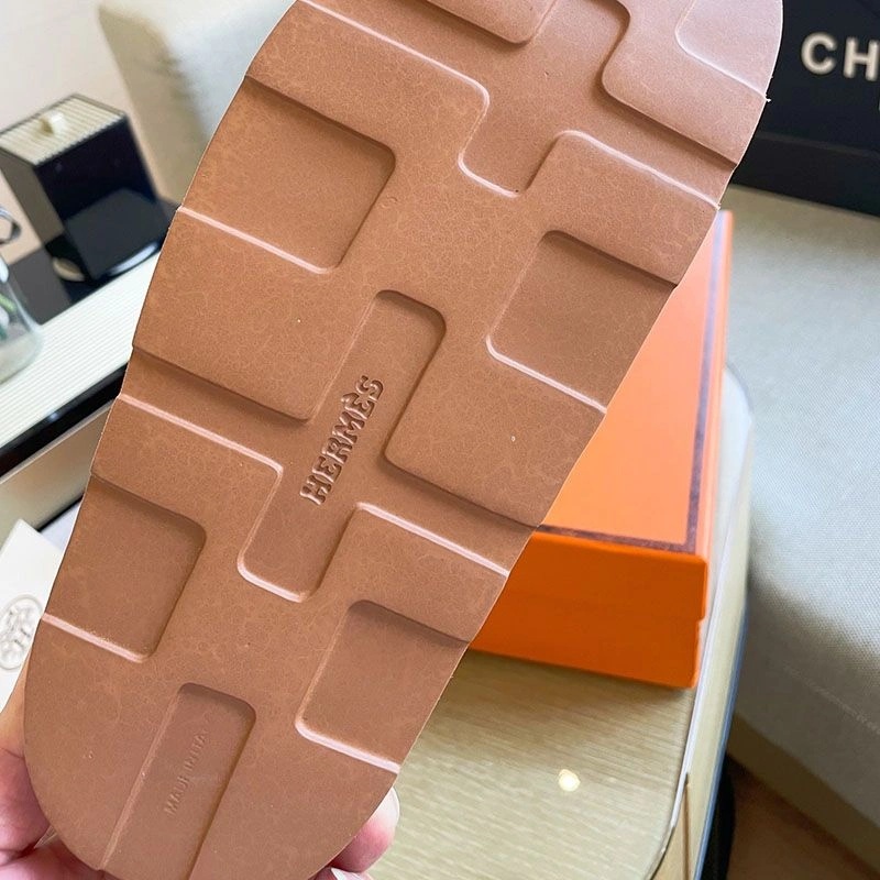 Hermes Enid Platform Sandals Women Calfskin with H Diamant Buckle In Brown - Image 5