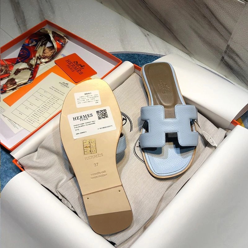 Hermes Oran Slides Women Calf Leather In Sky Blue - Image 3