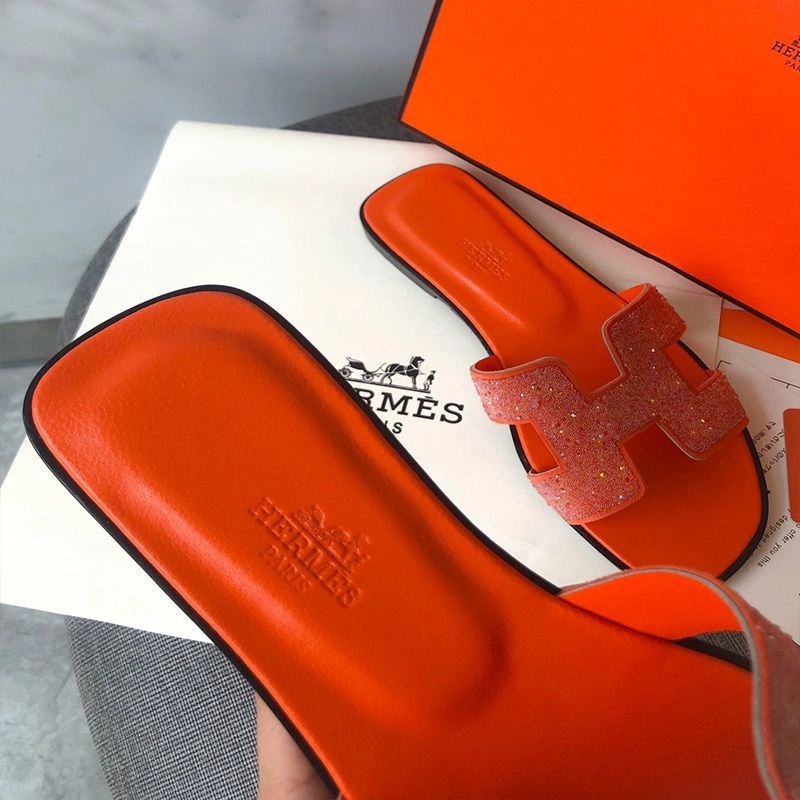 Hermes Oran Slides Women Glitter Leather In Red - Image 4