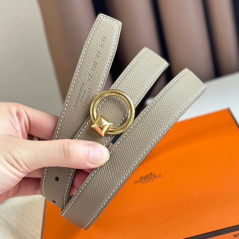 Hermes Round Buckle 24 Reversible Belt Leather In Brown Black - Image 4