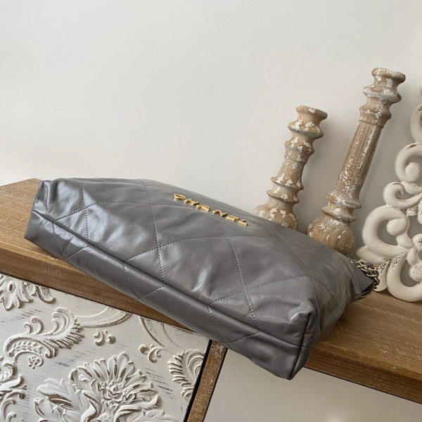 WellDesigned CHANEL 22 HANDBAG 1620 - Image 3