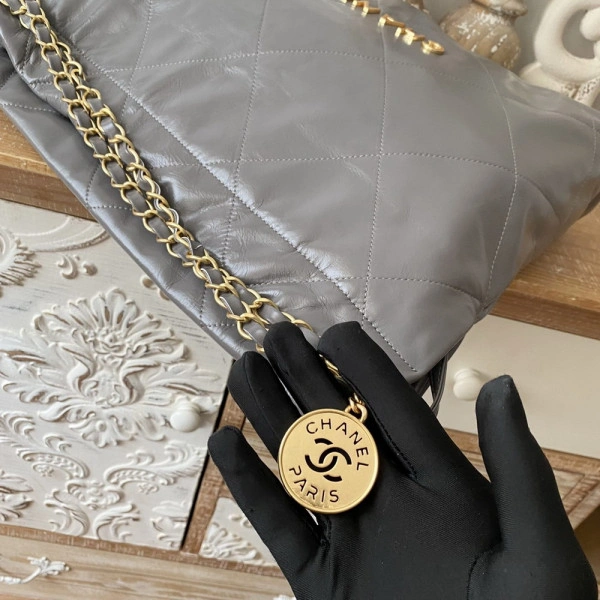 WellDesigned CHANEL 22 HANDBAG 1620 - Image 6