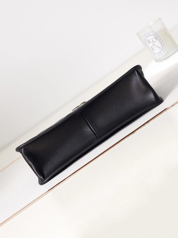 CHANEL SMALL TOTE AllSeason 1120 - Image 6