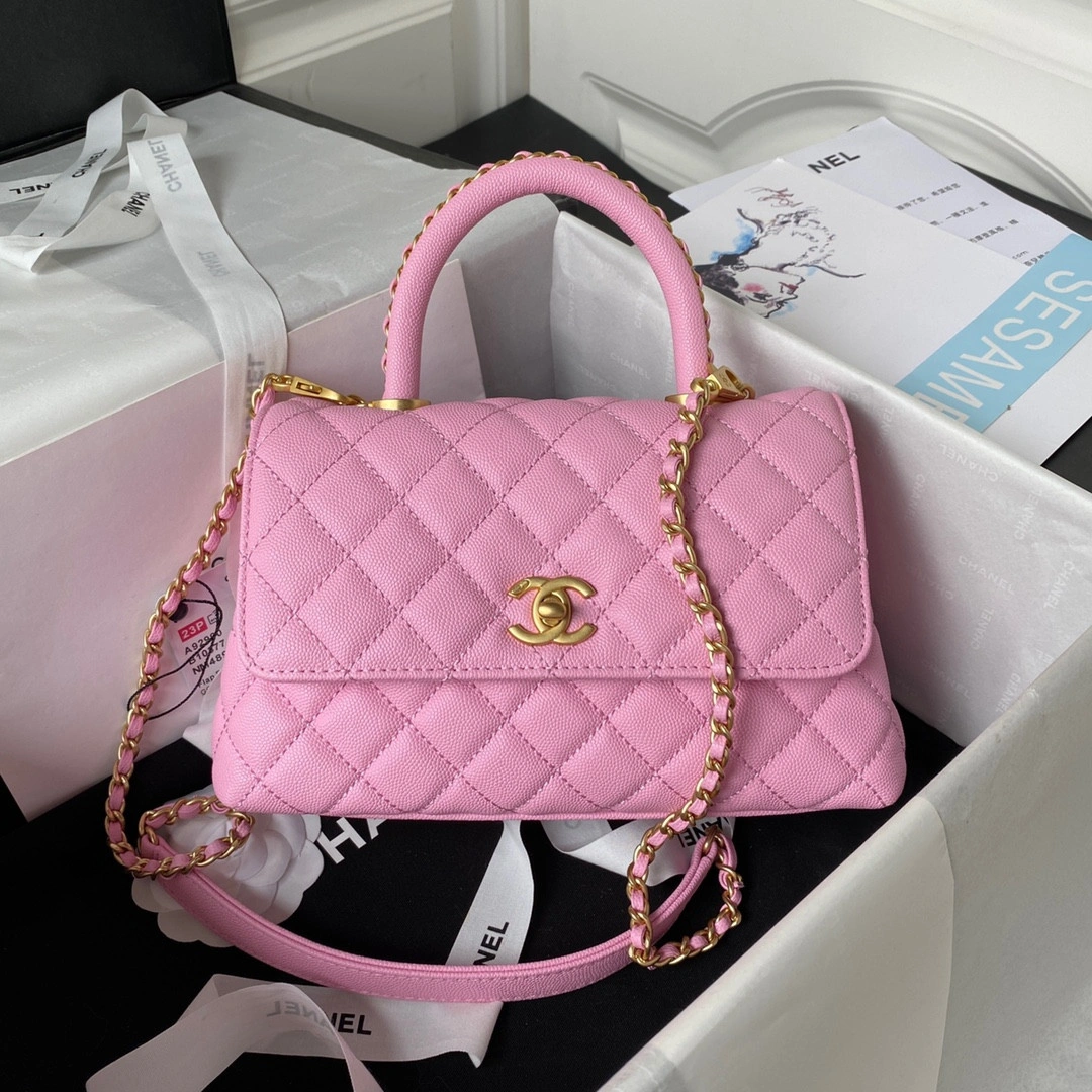 Fashionable CHANEL COCO HANDLE BAG 940 - Image 3