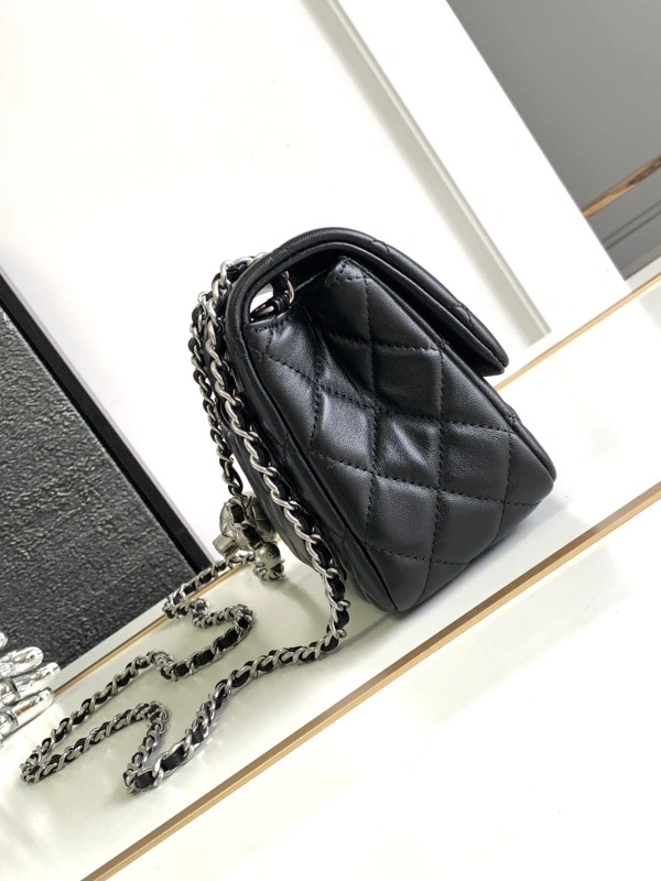 NewStyle CHANEL FLAP BAG 17CM 306 - Image 3