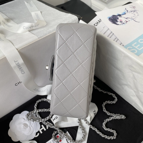 CHANEL FLAP BAG 17CM TopPick 305 - Image 7